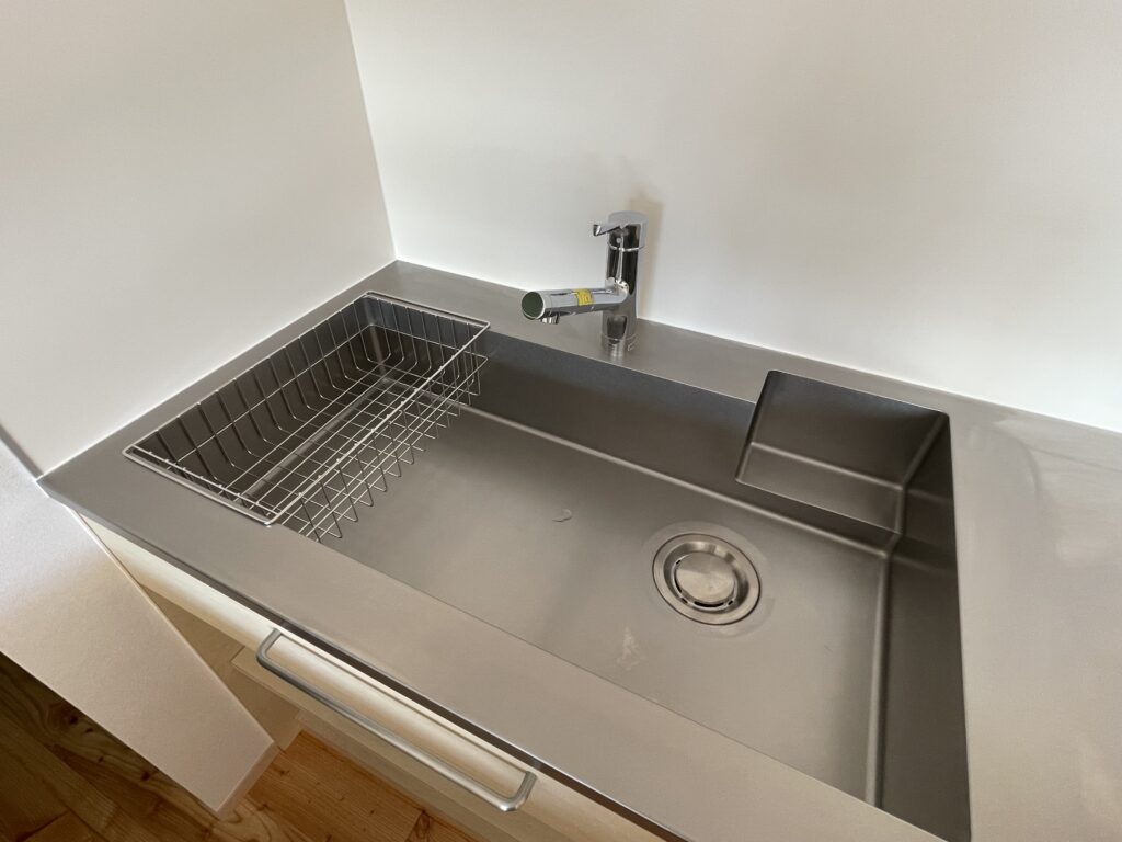 自由な形でデザインできるステンレスオーダーシンク